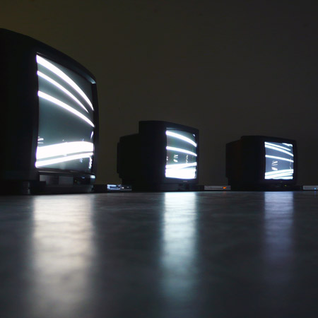 Lowlights phases – Rauminstallation mit TV-Monitoren – Polderlicht Amsterdam 2009