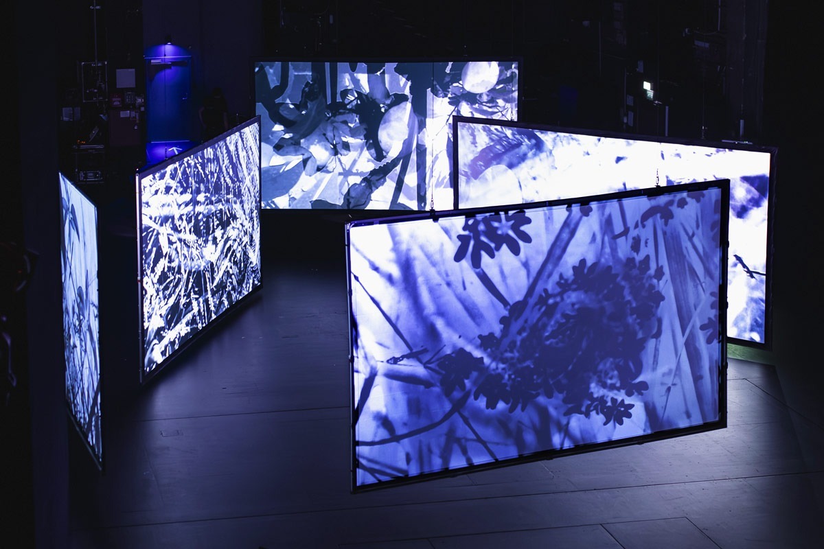 Gudrun Barenbrock – REM – Video- und Klanginstallation – KLANGLICHT Graz / AT 2024