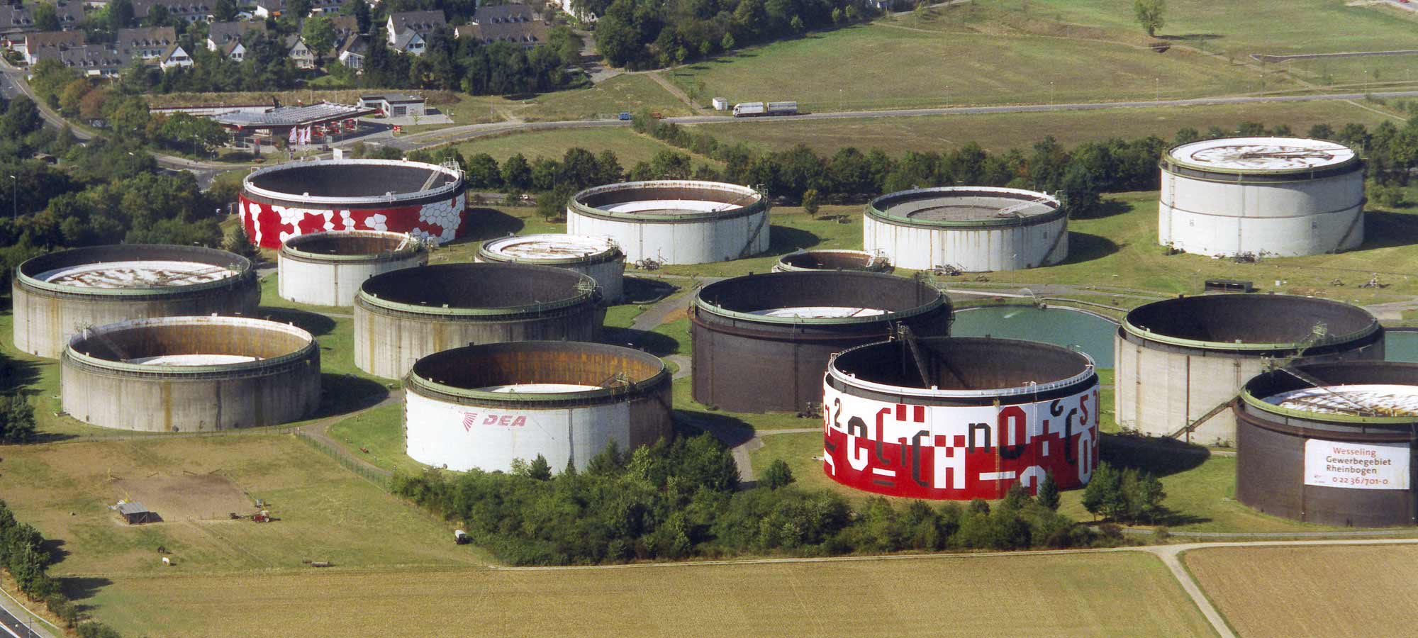 Tankfeld – Shell-DEA Koeln-Wesseling